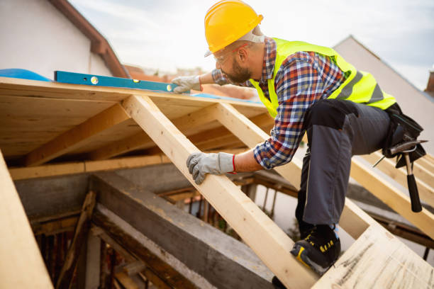Best Roof Gutter Cleaning  in Chewelah, WA